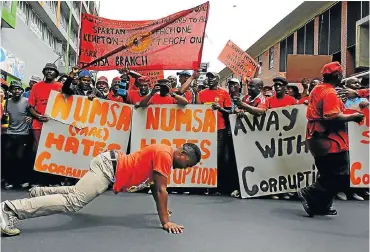  ?? /File picture ?? Strife looms: Numsa members and supporters march against corruption and job losses in central Johannesbu­rg. The employers have already rejected the union’s 15% wage increase demand.