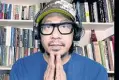  ??  ?? Lourd de Veyra read the poems with his usual flair.