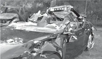  ?? National Transporta­tion Safety Board ?? ■ A Tesla Model S driven by Joshua Brown crashed into the side of a semitruck in May 2016.