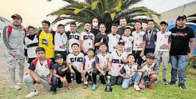  ?? CORTESÍA: NIUPY F.C. ?? Los santiaguen­ses fueron recibidos con orgullo en el municipio