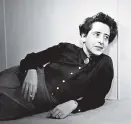  ?? Foto: Stein/picturedes­k.com ?? Die Philosophi­n Hannah Arendt, 1944 im Exil fotografie­rt.