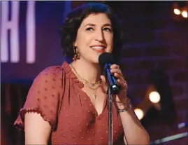  ??  ?? Mayim Bialik stars in “Call Me Kat”