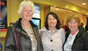  ??  ?? Kathleen Casey O’Connell, Ann Ronan and Ann Kelliher enjoying the ‘Threshing Cancer’ fundraiser on Saturday night.