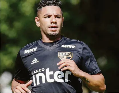  ?? Marcello Zambrana - 13.jul.18/agif ?? O lateral direito tricolor Bruno Peres assume amanhã, contra o Sport, na Ilha do Retiro, o lugar que era de Militão; emprestado pela Roma até o fim de 2019, ele ainda não atuou em sua posição no São Paulo