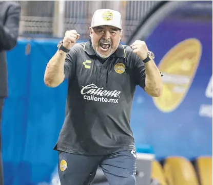  ?? E. VERDUGO / ap ?? El festejo del excapitán de la selección, tras un estreno triunfal en Dorados