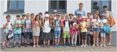  ?? FOTO: GEMEINDE ?? Die Deilinger Grundschül­er besuchten das Rathaus und Bürgermeis­ter Albin Ragg.