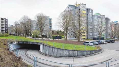  ?? FOTO: ROLAND RASEMANN ?? Ulm-Wiblingen: Hier stimmte am Sonntag jeder fünfte, in manchen Wahllokale­n auch jeder vierte Wähler für die AfD.