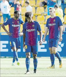  ?? FOTO: J.A. SIRVENT ?? A levantar cabeza El Barça B quiere resarcirse de los últimos malos resultados