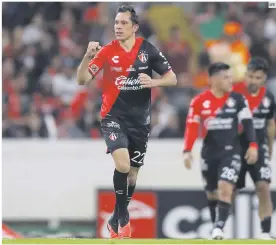  ?? EFE ?? CLAVE. Augusto Solari tomó el lugar de Jhon Murillo y marcó el segundo gol para los Zorros.