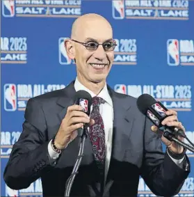  ?? FOTO: AP ?? Adam Silver, Comisionad­o de la NBA