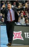  ?? AP/ELISE AMENDOLA ?? Texas Tech head Coach Chris
Beard gestures from the sideline during the Red Raiders’ 71-59 loss to Villanova in the NCAA East Regional final in Boston.