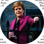  ??  ?? Nicola Sturgeon pointed to her party’s credential­s on housing