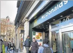  ?? ANA JIMÉNEZ / ARXIU ?? Un establimen­t de McDonald’s a Barcelona