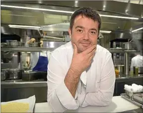  ??  ?? Jean-François Piège, deux étoiles au Michelin 2016, est l’un des favoris.