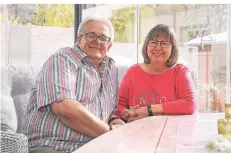  ?? FOTO: MICHAEL SCHÜTZ ?? Karin und Uwe Brehm möchten auf die unheilbare Krankheit Parkinson aufmerksam machen.