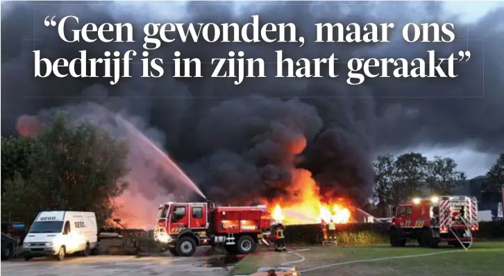  ?? FOTO BFM ?? De brand ontstond ’s morgens vroeg en werd snel opgemerkt door een werknemer van een ander bedrijf op het industriet­errein.