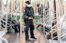  ??  ?? Las estadístic­as del NYPD demuestran que los crímenes en el sistema de trenes en marzo pasado fueron 118 en comparació­n con 175 en el mismo mes del 2020.