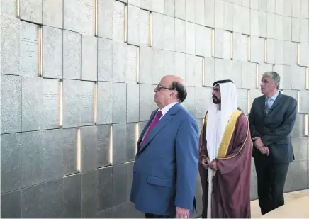  ?? Photos Ryan Carter / Crown Prince Court – Abu Dhabi ?? Abdrabu Mansur Hadi, president of Yemen, visited Wahat Al Karama memorial in the capital yesterday with Sheikh Khalifa bin Tahnoon, Director of the Martyrs’ Families’ Affairs Office at the Abu Dhabi Crown Prince’s Court.