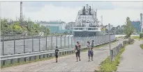  ?? BOB TYMCZYSZYN THE ST. CATHARINES STANDARD ?? The Algoma Buffalo from St. Catharines makes its way out of Lock 7 in Thorold Monday.