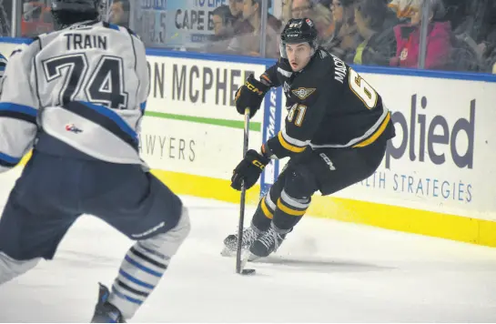  ?? JEREMY FRASER • CAPE BRETON POST ?? Cam MacDonald of the Cape Breton Eagles played in the league semifinal last season with Gatineau and brings experience to the Eagles lineup for the third round.