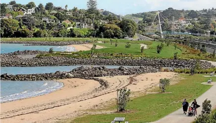  ?? TOM CARNEGIE / FAIRFAX NZ. ?? The Onehunga foreshore redevelopm­ent cost $30 million.