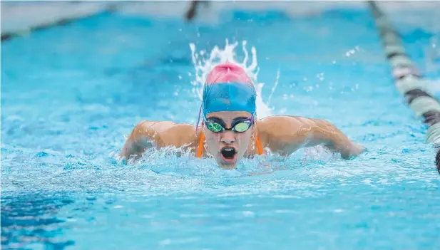  ?? Picture: MARC McCORMACK ?? GOOD CAUSE: Cairns Stingrays Swimming Club member Madison Thieme, 14, will be doing plenty of laps during the MS Swimathon.