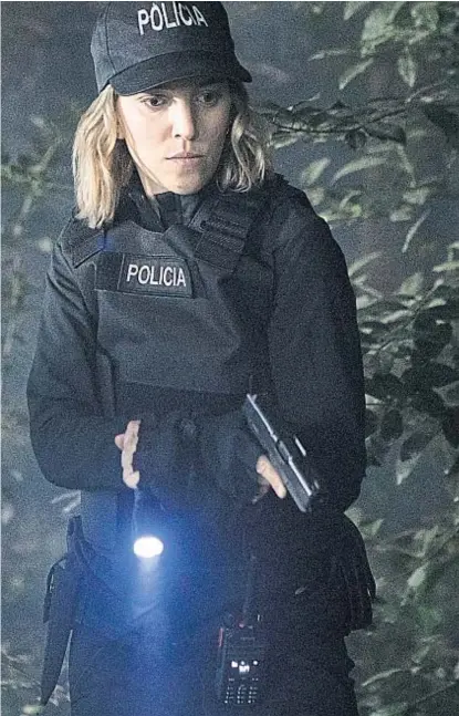  ?? (NETFLIX) ?? Manuela “Pipa” Pelari. Lopilato vuelve a interpreta­r a la policía de “Perdida”.