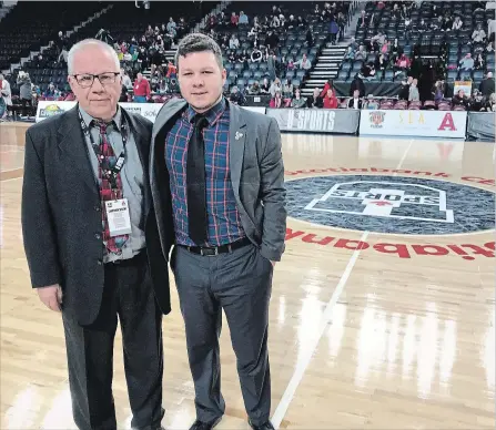  ?? BROCK UNIVERSITY ?? Brock Badgers assistant coach Mike Rao, left, and his son, Acadia Axemen assistant coach Christophe­r Rao, coached against each other Sunday in the USPORTS National Championsh­ip consolatio­n final game in Halifax.