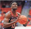  ?? JAMES SNOOK/USA TODAY SPORTS ?? Phoenix is expected to take Arizona’s Deandre Ayton with the first pick Thursday.