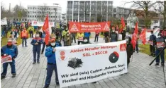  ??  ?? Einen Warnstreik gab es bei SGL in Meitingen.