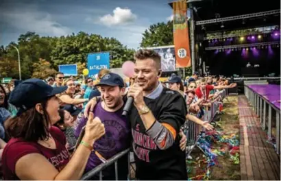  ?? FOTO SVEN DILLEN ?? De Nederlands­e rapper Gers Pardoel maakte een geslaagde passage in Leopoldsbu­rg.