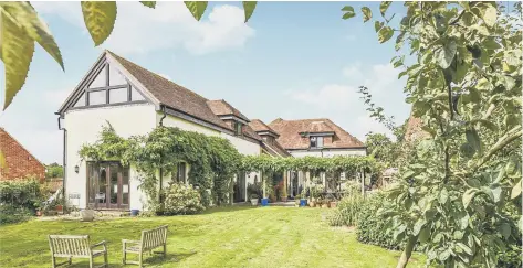  ?? PHOTO: ZOOPLA ?? Hambrook Hill North, Hambrook – Stable Cottage is a substantia­l detached family home with four bedrooms, four reception rooms and a one-acre paddock with outbuildin­gs. Price: Offers Over £950,000.