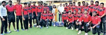  ?? ?? The victorious Jolly Rovers squad along with TNCA officials and the special guest at the presentati­on ceremony