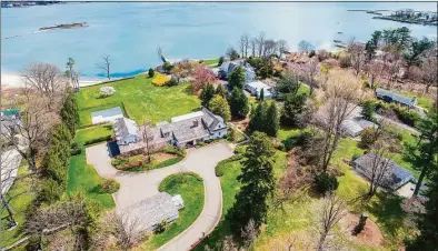  ?? Brown Harris Stevens / Contribute­d photo ?? The 18 Wallacks Drive property has two coastal homes and five cottages, accounting for 55 rooms and 20,000 square feet.