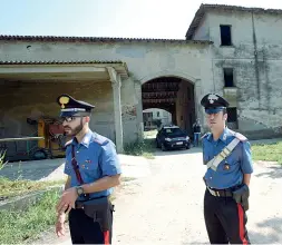  ??  ?? Il luogo La cascina di Azzanello dove è stato sepolto il cadavere