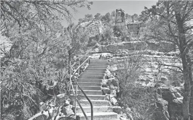  ??  ?? It's 185 feet up the Island Trail to the visitor center at Walnut Canyon National Monument.