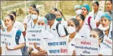  ?? BHUSHAN KOYANDE/HT PHOTO ?? JJ Hospital nurses protest on Tuesday.