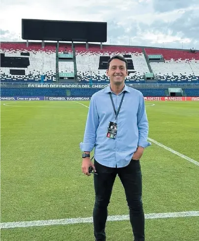  ?? ACERVO PESSOAL/REPRODUÇÃO INSTAGRAM ?? Ítalo Rodrigues no estádio Defensores del Chaco, o mais tradiciona­l do Paraguai, país onde estava trabalhand­o