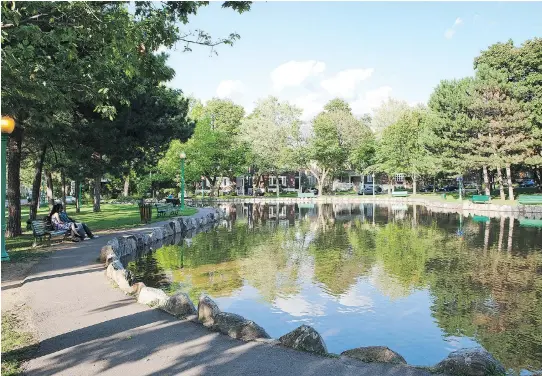  ?? PHOTOS (2): COURTESY OF THE BOROUGH OF OUTREMONT ?? Pratt Park in the borough of Outremont is a perfect place to sit and relax, take in the scenery, and enjoy the reflection­s on the two pond.