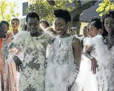  ?? Pictures: David Harrison ?? Models wearing David Tlale designs at Boschendal.