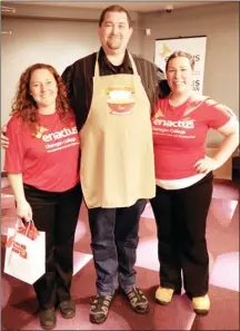  ?? Special to Okanagan Saturday ?? From left, Laureen Shannon, Steve DeBoer, and Alexandra Jacques prepare for Soup's On.