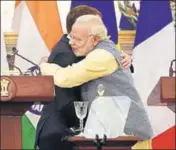  ?? MOHD ZAKIR/HT ?? Prime Minister Narendra Modi with French President Emmanuel Macron at Hyderabad House in New Delhi on Saturday.