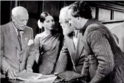  ??  ?? De Silva with Pablo Picasso, Jo Davidson and Mulk Raj Anand in 1948
