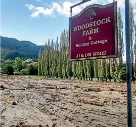  ?? ALANATHA VANDERVELD­E ?? Slips on the Motueka Valley highway caused by the remnants of Gita this week.