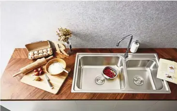  ??  ?? The new premium kitchen sink and faucet collection called Suprema from Rinnai.