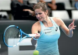  ?? PHOTO GETTY IMAGES. ?? Julia Goerges lifted the ASB Classic title after a straight sets win over Caroline Wozniacki in Auckland yesterday.