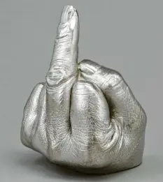  ?? Foto: MZ-Galerie ?? Ai Weiwei: „Artist’s Hand“(Aluminium, 2017)