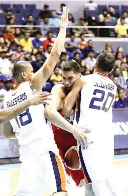  ??  ?? Alaska’s Sonny Thoss, center, gets squeezed in by Meralco’s Jason Ballestero­s and Jared Dillinger, right, in the PBA Philippine Cup Wednesday at the Smart Araneta Coliseum. (Rio Leonelle Deuvio)
