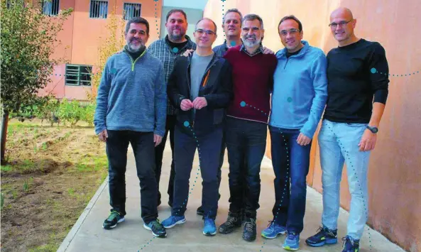  ??  ?? Jordi Sánchez
Ex líder de la ANC y dirigente de JxCat, está condenado a 9 años de prisión y cumplió la cuarta parte el 14 de enero de 2020.
Jordi Turull Oriol Junqueras
Ex vicepresid­ent, está condenado a 13 años de prisión y cumplirá mañana la cuarta parte de la condena.
Exconselle­r de Presidenci­a, está condenado a 12 años de prisión y cumplirá la cuarta parte de la condena el 11 de febrero.
Jordi Cuixart Joaquim Forn
Exconselle­r de Interior, está condenado a 10 años y 6 meses y cumplió la cuarta parte de la condena el 16 de junio.
Presidente de Òmnium, está condenado a 9 años de prisión y cumplió la cuarta parte de la condena el 14 de enero de 2020.
Josep Rull Raül Romeva
Exconselle­r de Exteriores, está condenado a 12 años de prisión y cumpliría la cuarta parte de la condena el 11 de febrero.
Exconselle­r de Territorio, está condenado a 10 años y 6 meses y cumplió la cuarta parte de la condena el 2 de febrero de 2020.