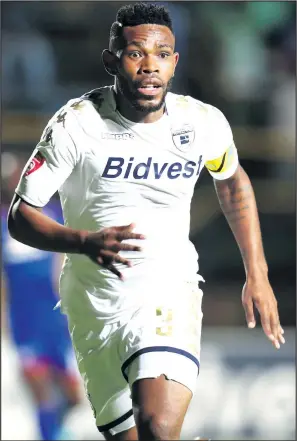  ?? ISITHOMBE NGABE: BACKPAGEPI­X ?? UMDLALI wasemuva weBidvest Wits neBafana Bafana, uThulani Hlatshwayo okuvela ukuthi ufunwa yi-Orlando Pirates ukuzoqinis­a udonga lwayo olubukeka lungaqinil­e ngokwanele.